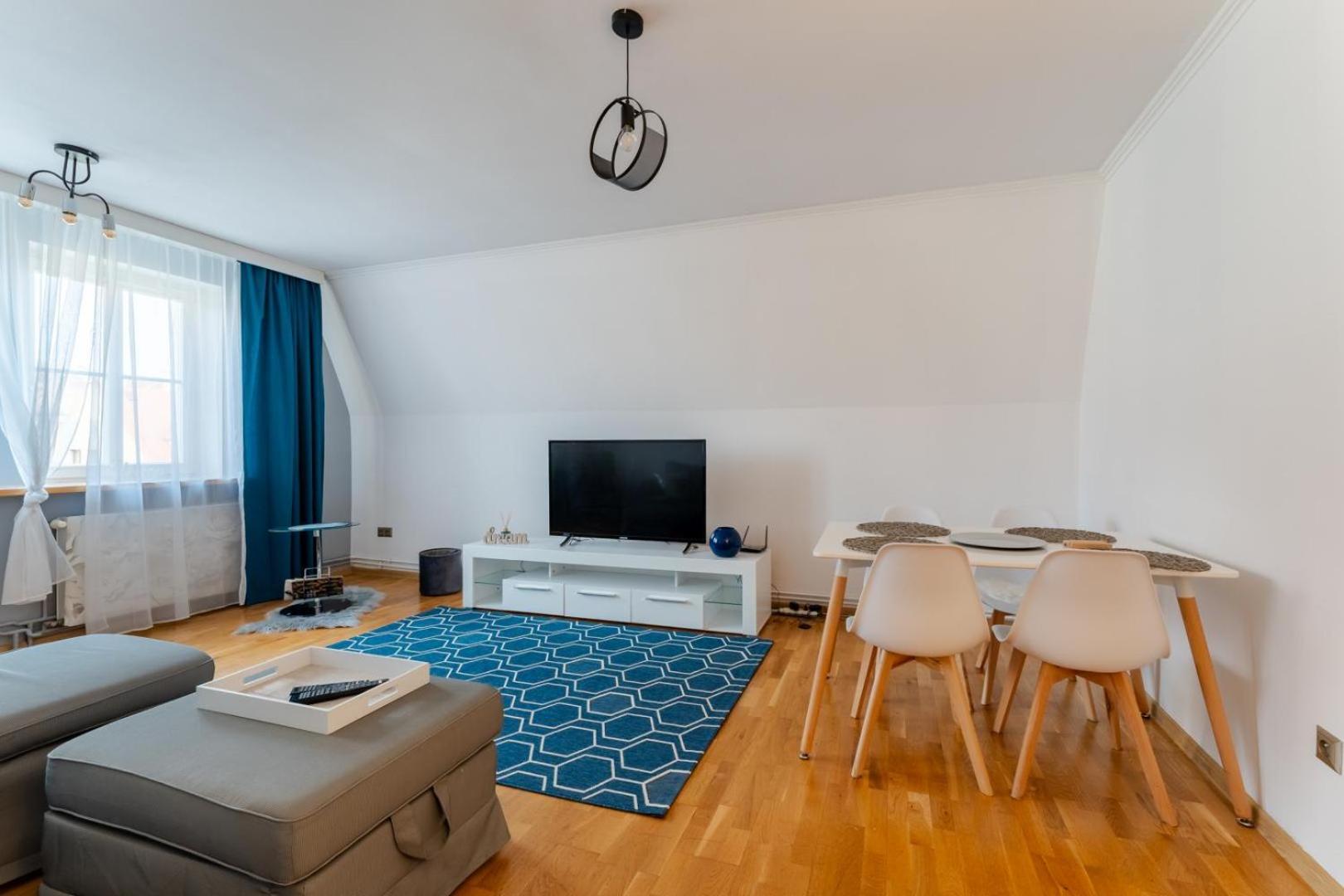 Apartament Ratuszlove - 2 Osobne Sypialnie, Z Widokiem Na Ratusz - By Spaceapart Jelenia Gora Exterior photo